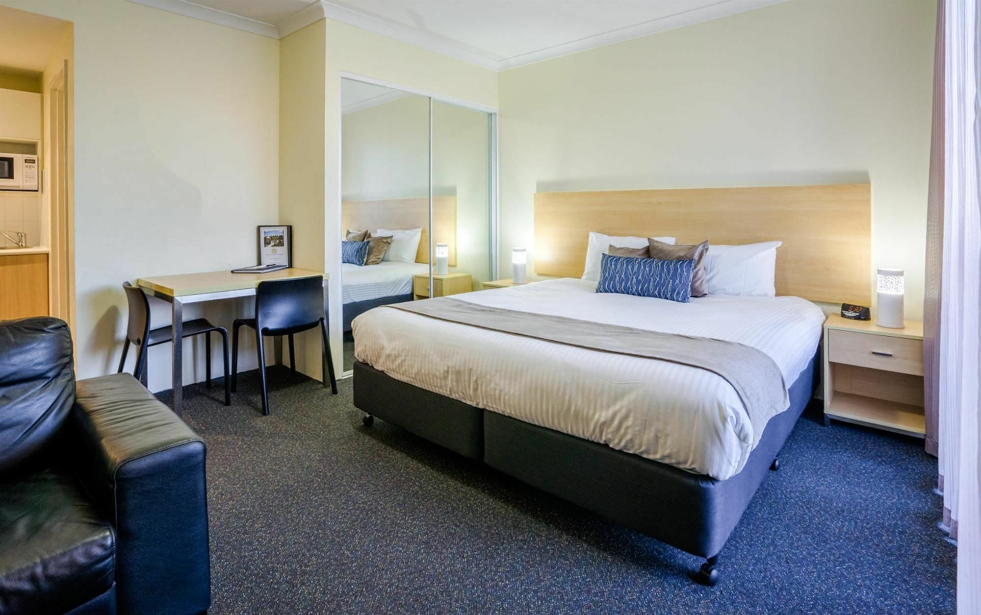 Perth Ascot Central Apartment Hotel Official Eksteriør bilde